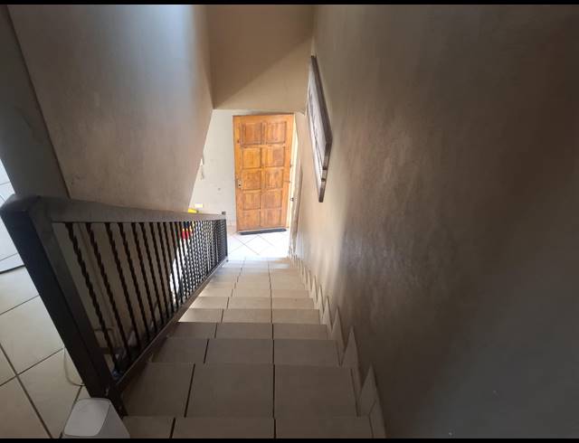 2 BEDROOM SECTIONAL TITLE FOR SALE IN EIKE PARK